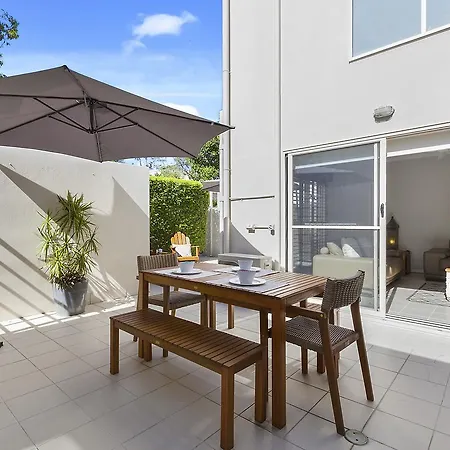The Courtyards On Hill St Apartment Sunshine Beach Exterior photo