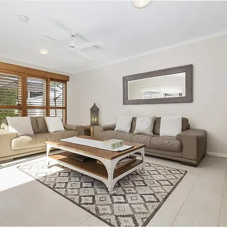 The Courtyards On Hill St Apartment Sunshine Beach Exterior photo